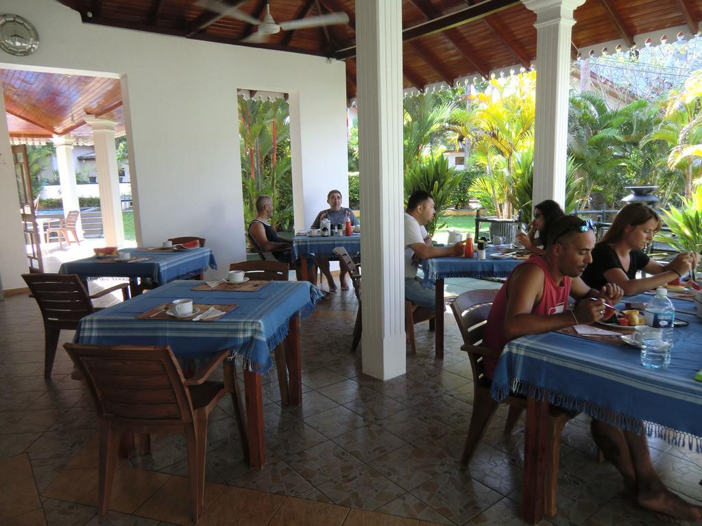 The Oasis Villa Hikkaduwa Ngoại thất bức ảnh