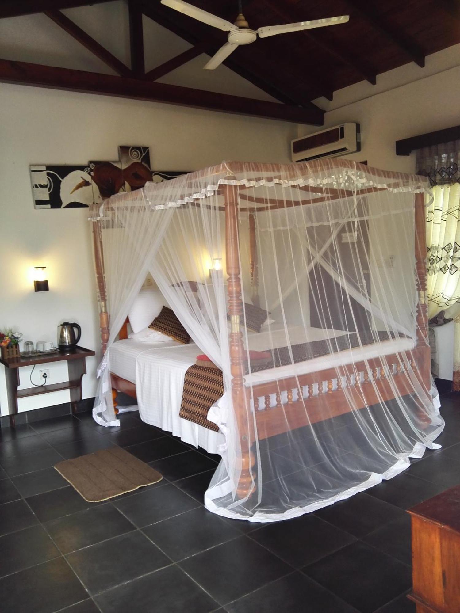 The Oasis Villa Hikkaduwa Ngoại thất bức ảnh
