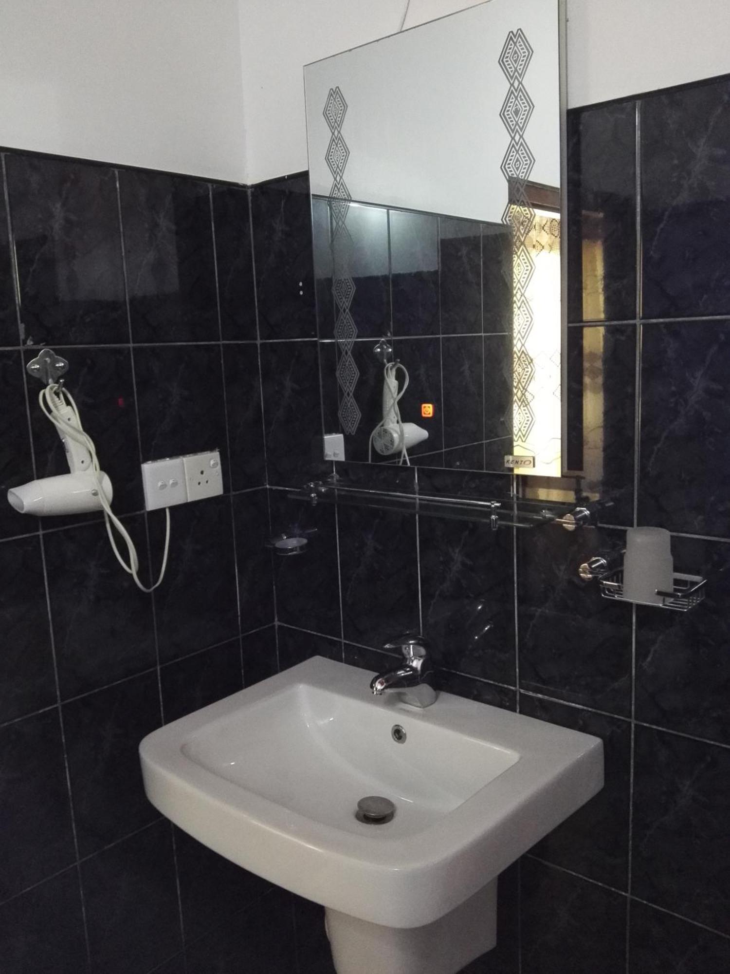 The Oasis Villa Hikkaduwa Ngoại thất bức ảnh