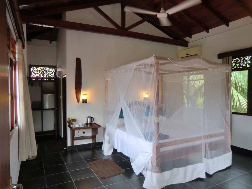 The Oasis Villa Hikkaduwa Phòng bức ảnh